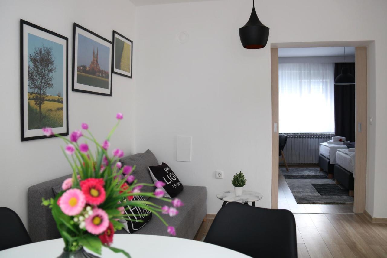 Apartman Relax Ðakovo Bagian luar foto