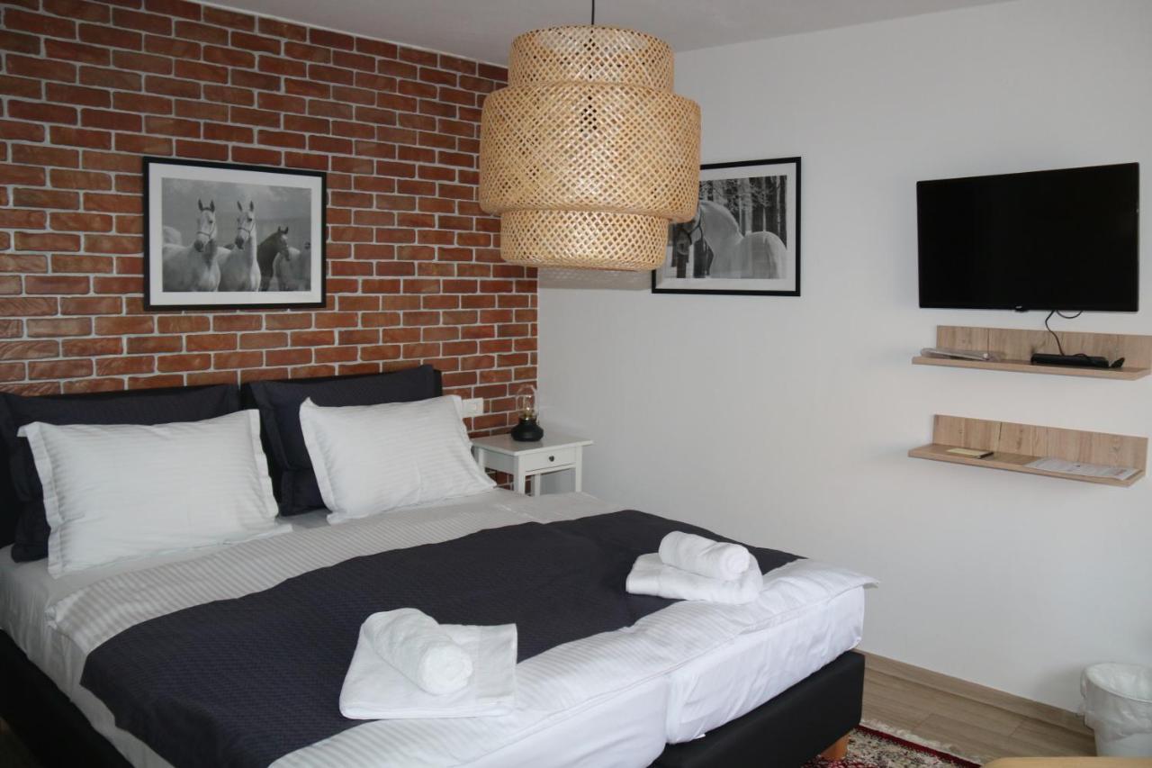 Apartman Relax Ðakovo Bagian luar foto