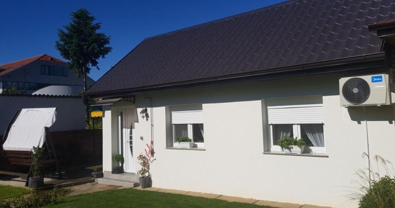 Apartman Relax Ðakovo Bagian luar foto
