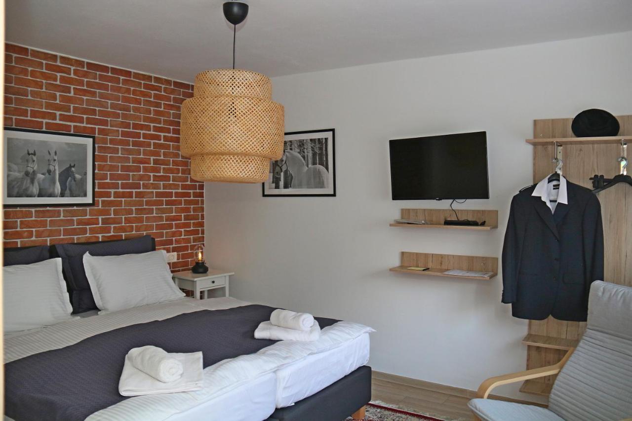 Apartman Relax Ðakovo Bagian luar foto